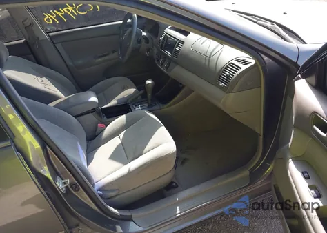 2004 Toyota Camry Le/Xle/Se from USA, damaged, VIN 4T1BE32K34U850449